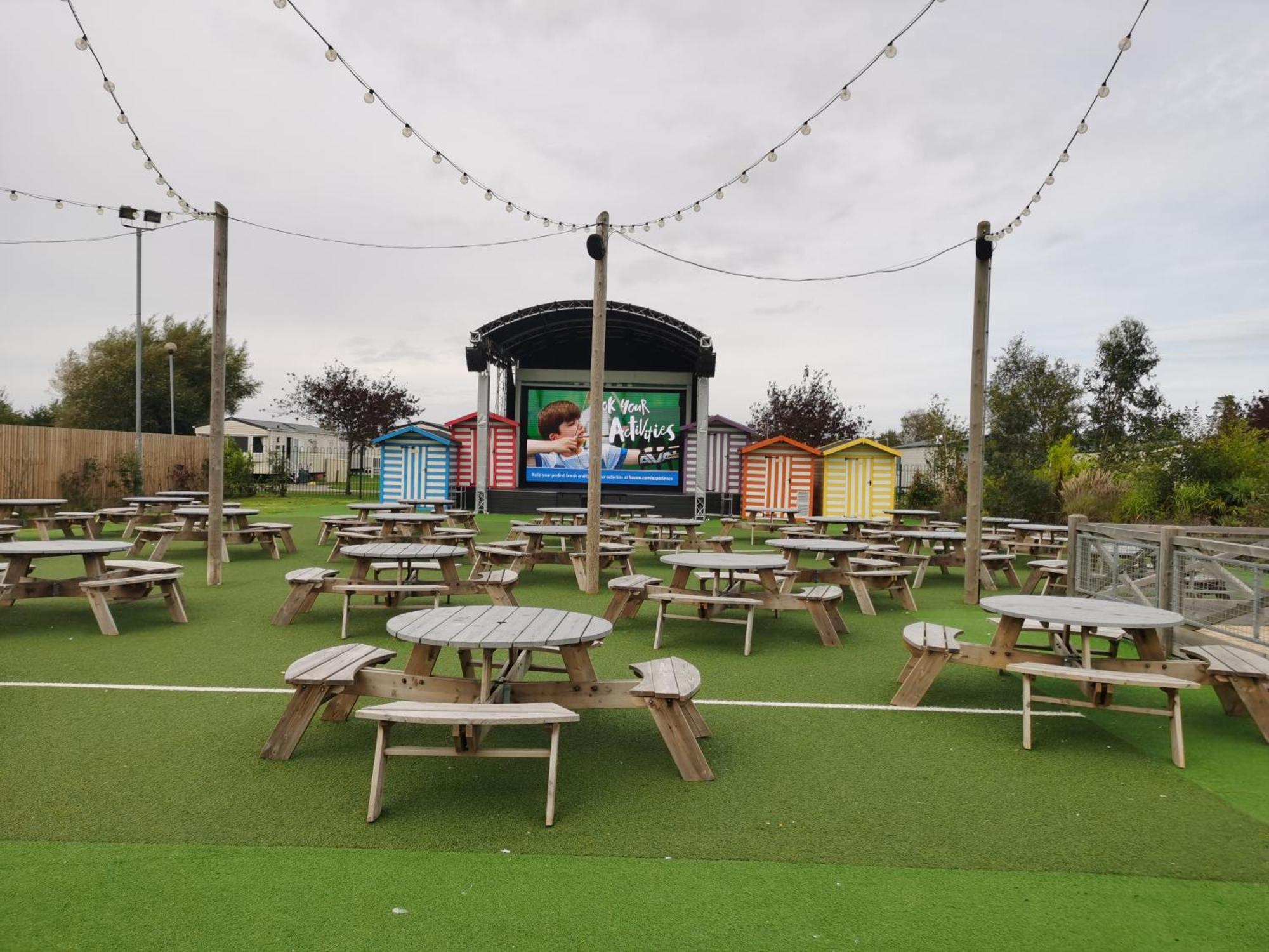 Golden Sands Beach Activities Sea Holiday Relax Mablethorpe Luaran gambar
