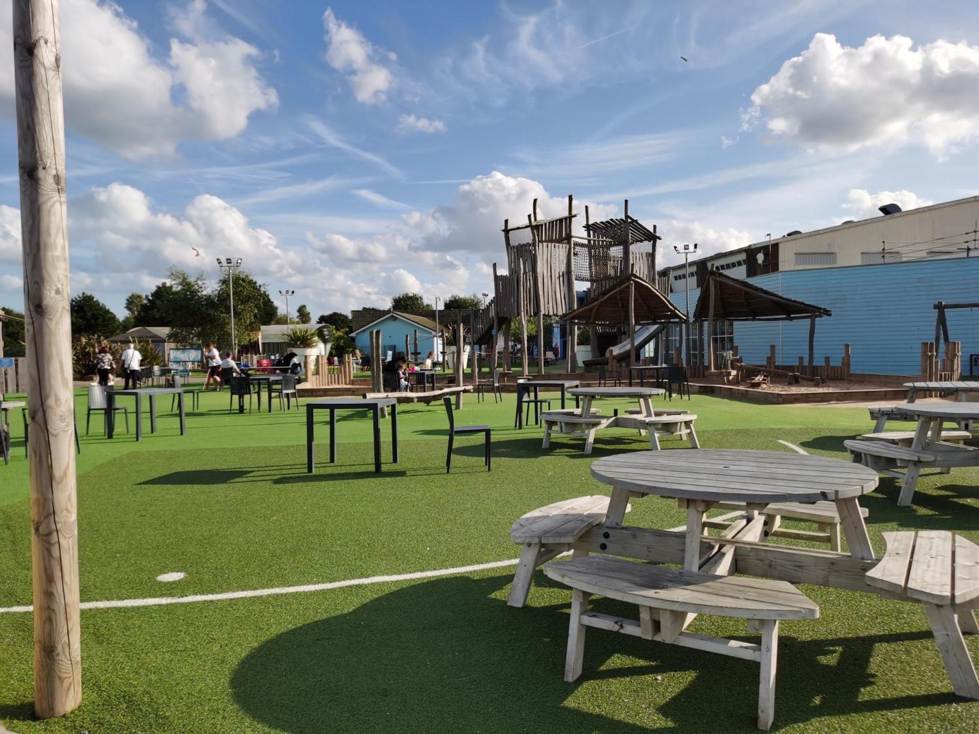 Golden Sands Beach Activities Sea Holiday Relax Mablethorpe Luaran gambar